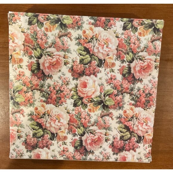 NIB Vintage JCPenney Gift Set of 3 Embroidered Floral White 11" Handkerchiefs - Picture 2 of 2